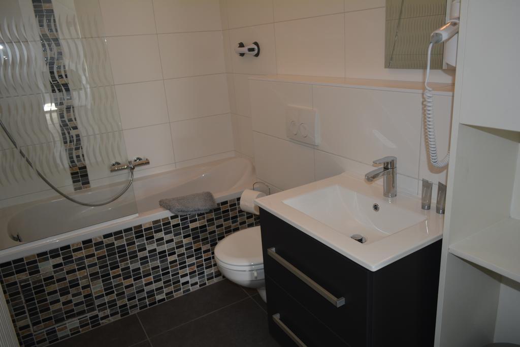 Entre Deux Pays Apartments Spa Chambre photo